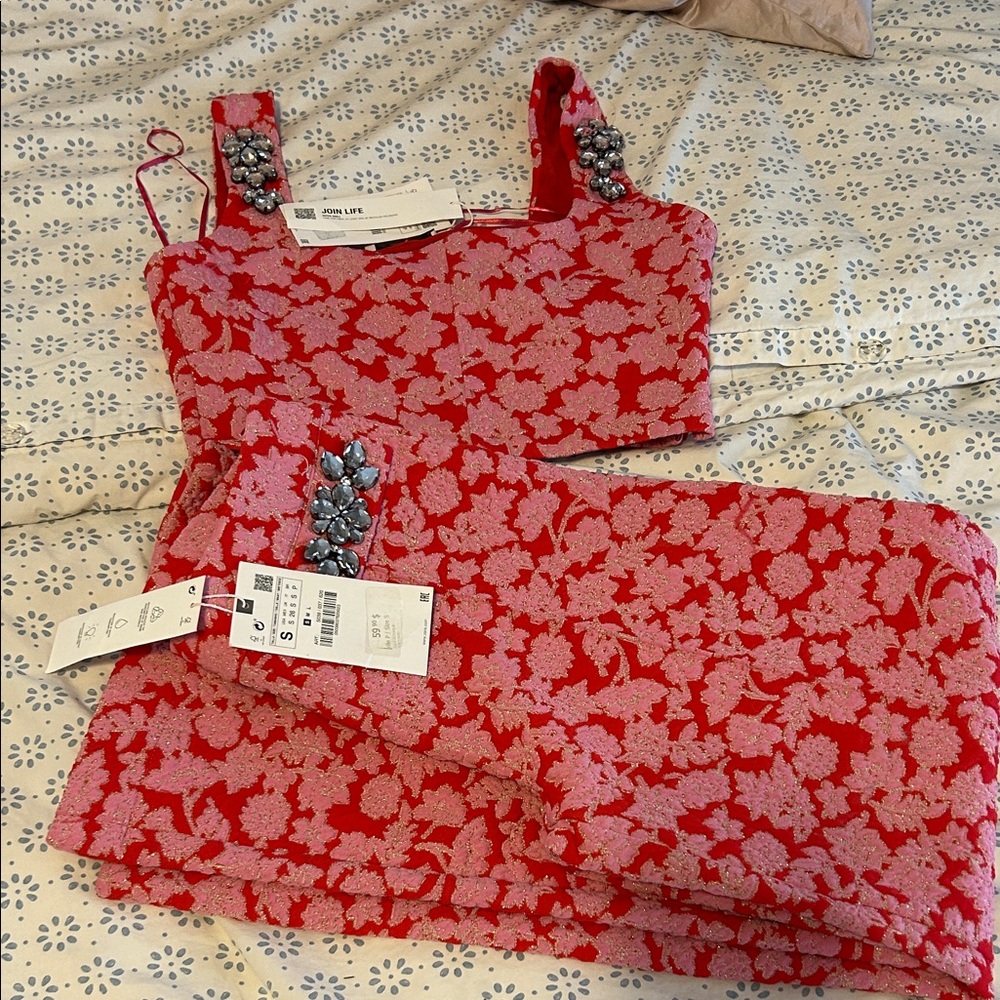Red Floral Two-Piece Set brocade Size Small